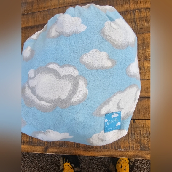 Nick And Nora Cloud 9 Twin Sheet Set - Picture 2 of 2